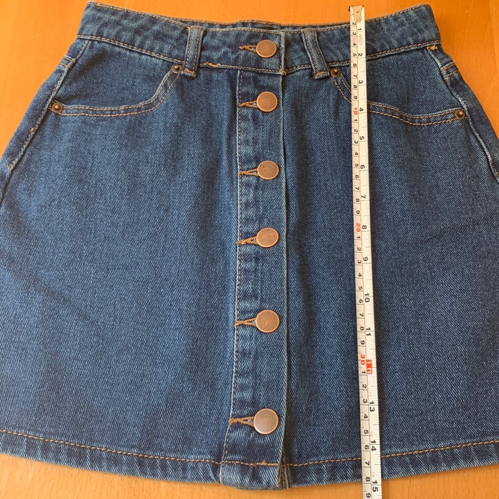 Forever 21 denim button down skirt size small like new